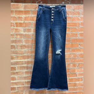 NWOT KanCan Button Fly Flare Jean size 3/25 Dark Wash